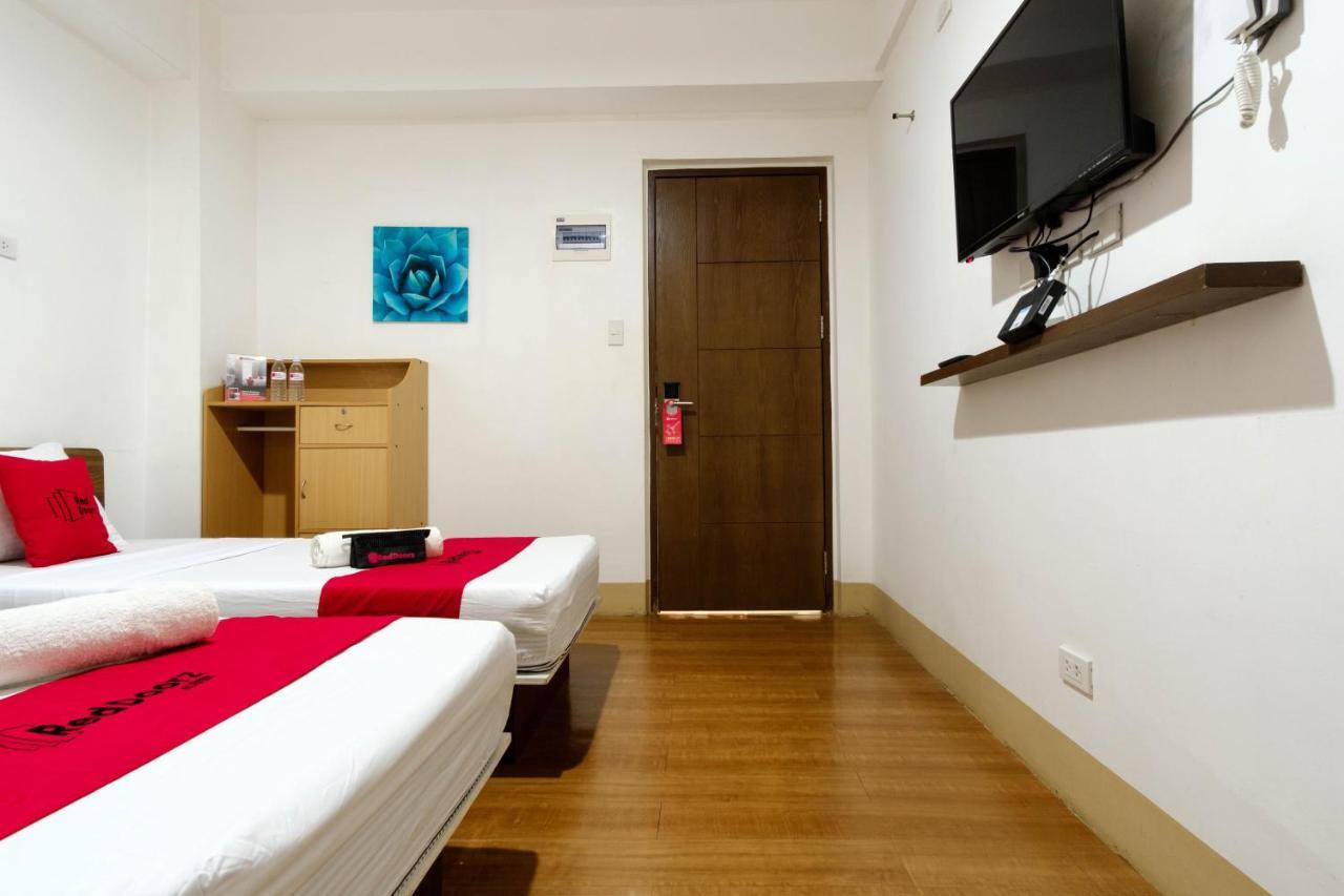 Reddoorz Near V Mapa Station Hotel Manilla Buitenkant foto